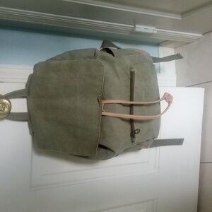 Universal Thread Backpack